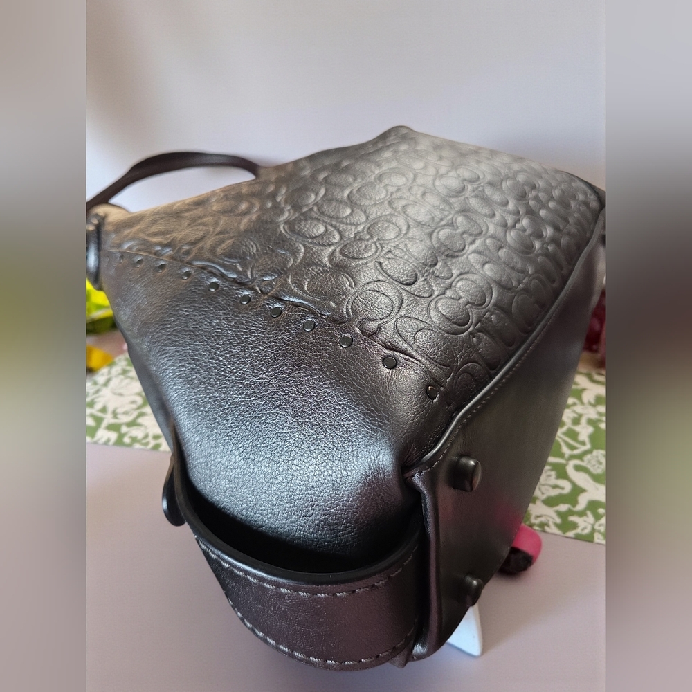 COACH Edie 31 2018 Signature Leather Shoulder Bag In EUC - Picture 10 of 12
